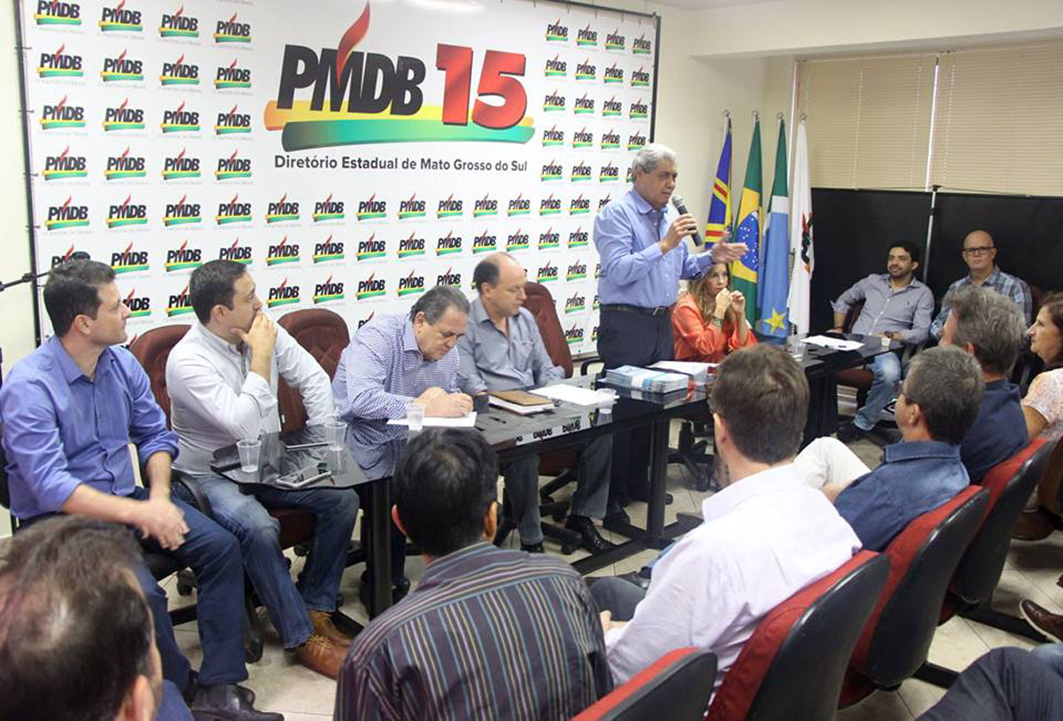Após prisão de André, cúpula do PMDB se reúne para definir futuro em MS