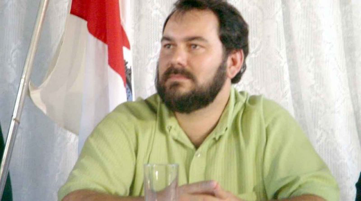 PT lança ex-prefeito para concorrer à sucessão de Reinaldo Azambuja