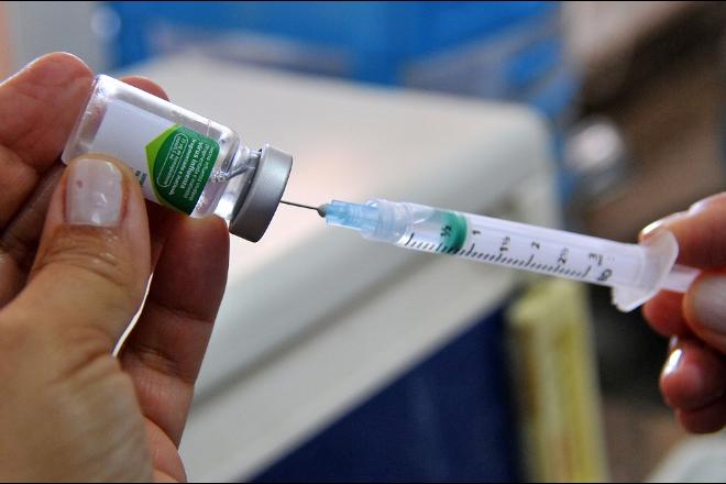 Crianças e gestantes serão vacinadas contra a gripe a partir de segunda