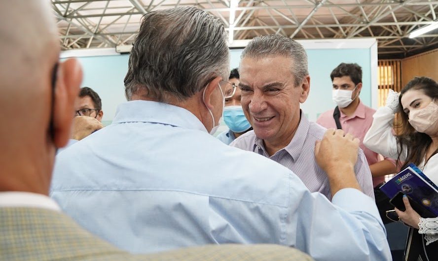 Paulo Corrêa segue na liderança da corrida eleitoral para deputado estadual