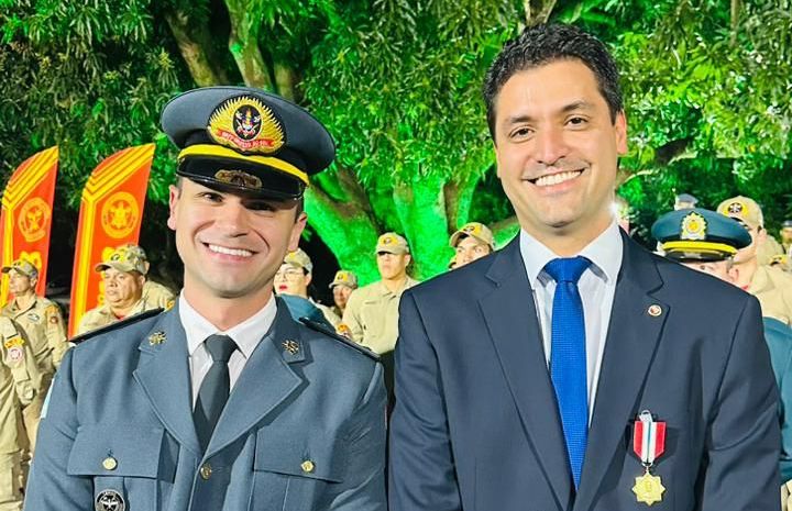 Promotor de Bela Vista Willian Marra recebe homenagem do Corpo de Bombeiros Militar