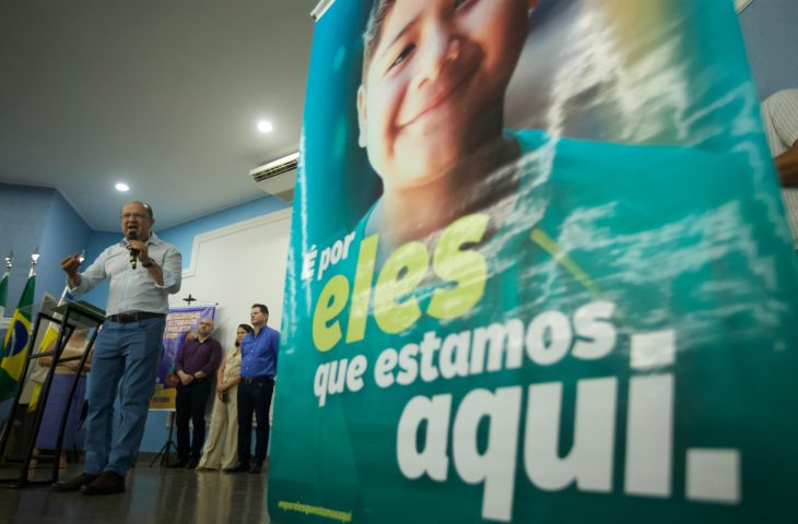 Barbosinha inaugura sistema para segurança hídrica e abastecimento e anuncia reformas em 4 escolas