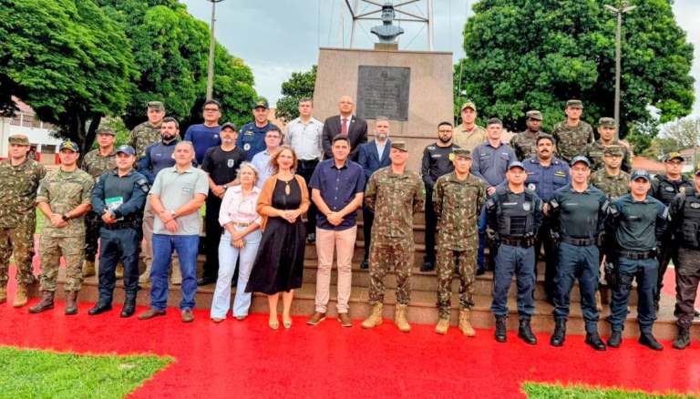 GGI-FRON-DIV realiza reunião no 10º Regimento de Cavalaria Mecanizada, em Bela Vista