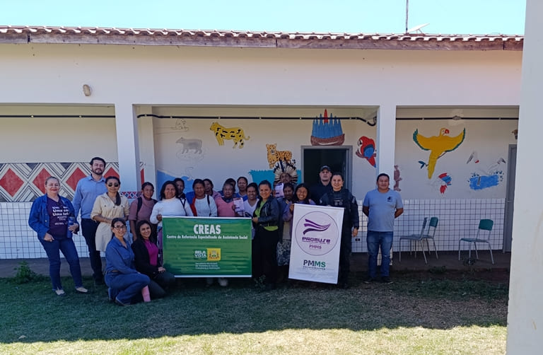 Agosto Lilás leva informação e apoio às mulheres da Aldeia Piracuá, em Bela Vista