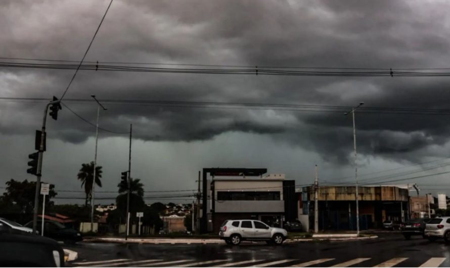 Campo Grande entra em alerta laranja de tempestade com ventos de até 100 km/h